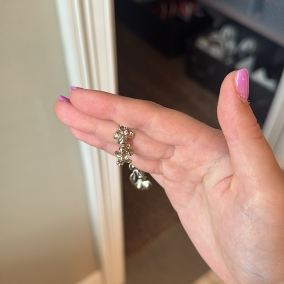 Disney charm bracelet with characters - Picture 2 of 7